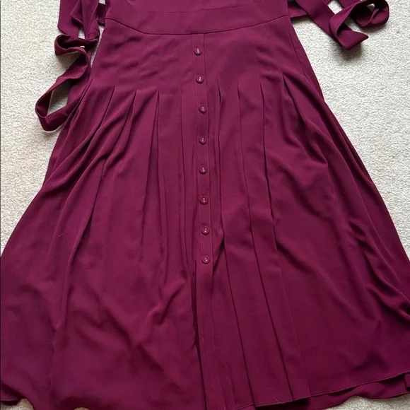 Gal Meets Glam Burgundy Midi Dress - Picture 6 of 10